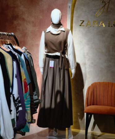 SKIRT AND KOREAN TOP