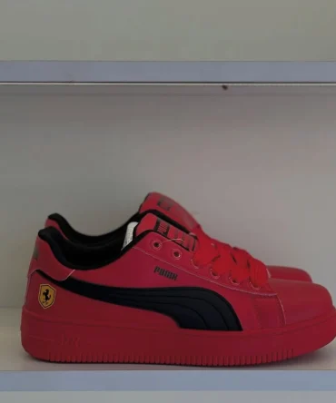 RED SNEAKER